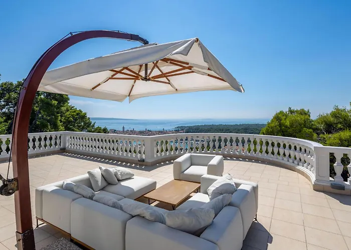 6 Bedroom Lovely In Rab Casa de Férias *