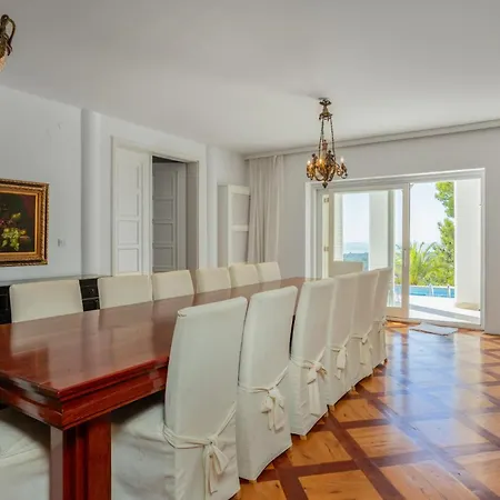 6 Bedroom Lovely In Rab Tatil Evi Palit