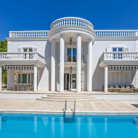 6 Bedroom Lovely In Rab Tatil Evi *